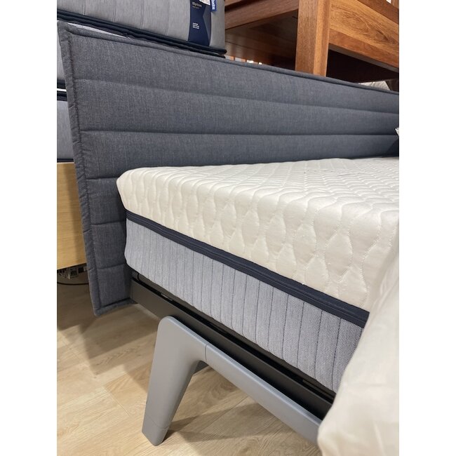 Auping Original met Hoofdbord Stitch  180x210 Showmodel