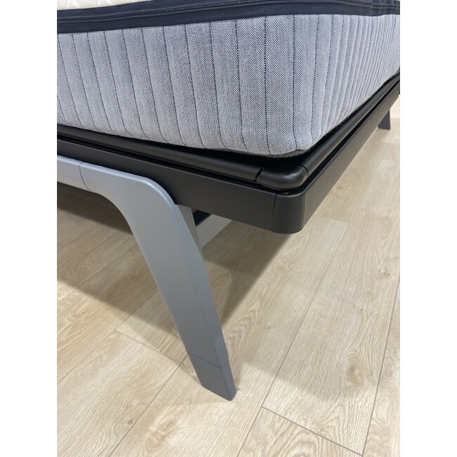Auping Original met Hoofdbord Stitch  180x210 Showmodel