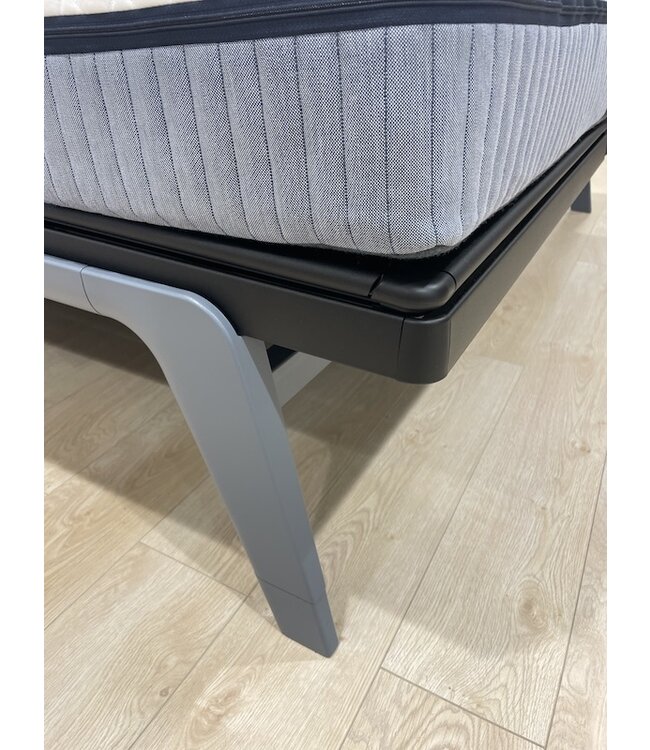 Auping Original met Hoofdbord Stitch  180x210 Showmodel