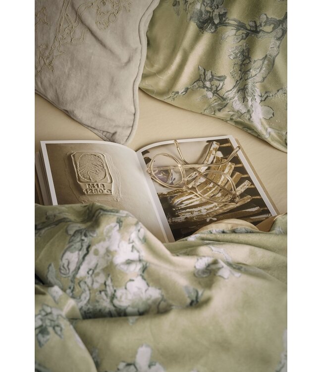 Beddinghouse x Van Gogh Museum Fleur de Velours Goud dekbedovertrek