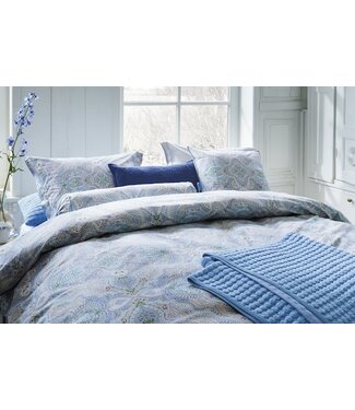 Pip Studio Pip Studio Moon Flower Licht blauw kussensloop