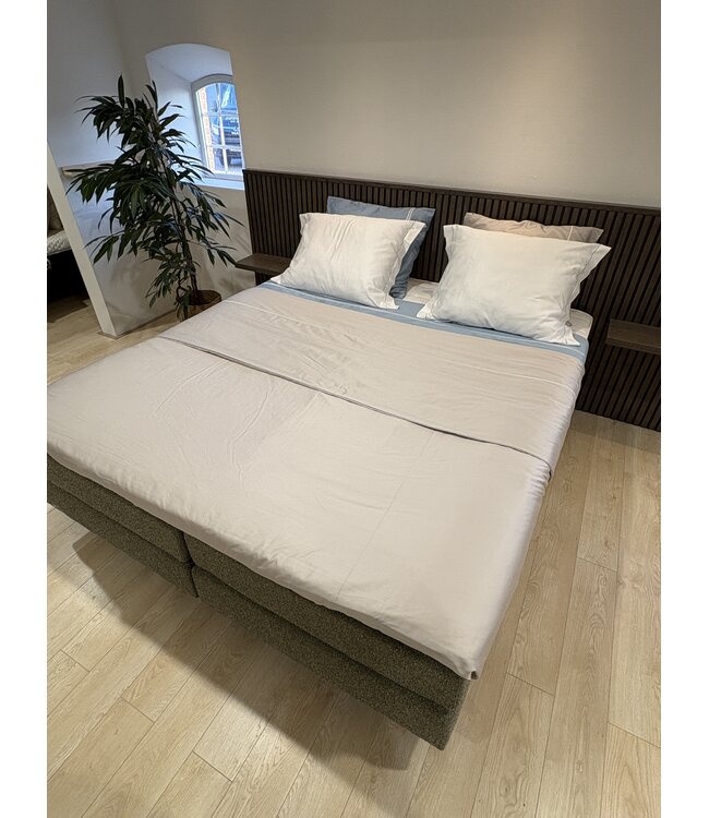 Bedderie Bjusterbaarlik Retro boxspring  180x210 Showmodel