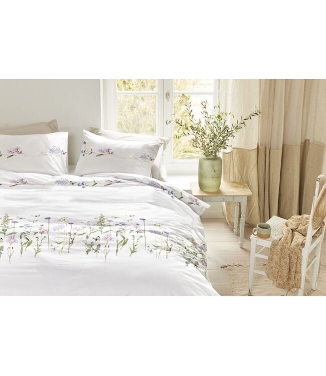 Marjolein Bastin Soft Bloom Multi dekbedovertrek