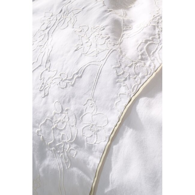 Beddinghouse x Van Gogh Museum Broderie Fleurie Wit dekbedobertrek