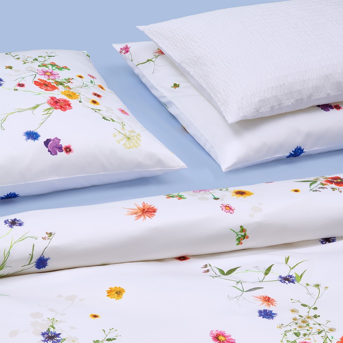 Christian Fischbacher Fleurs Volantes dekbedovertrek afbeelding