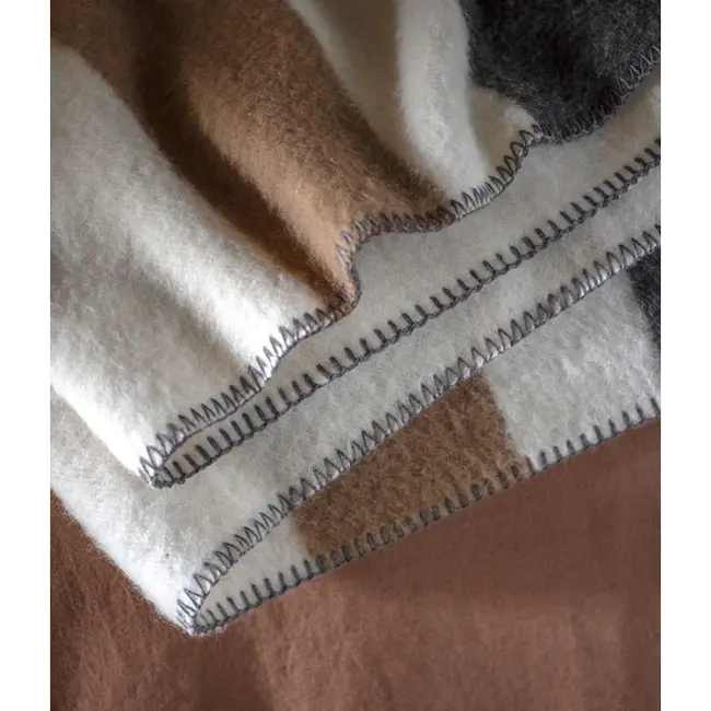 Brun de Vian Junin plaid