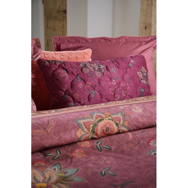 Pip Studio Mumbai Morning Velvet Quilted Cushion Donker roze