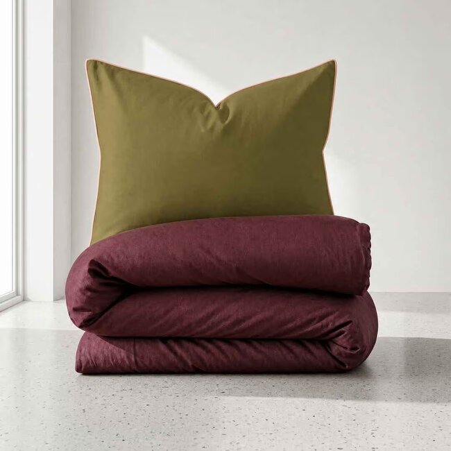 Auping Outline Burgundy kussenslopen