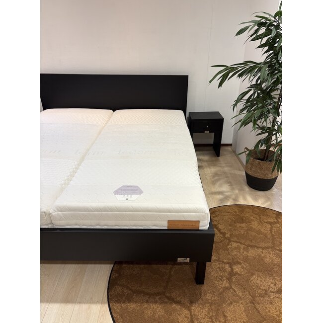 Ledikant Thor 180x210 Showmodel