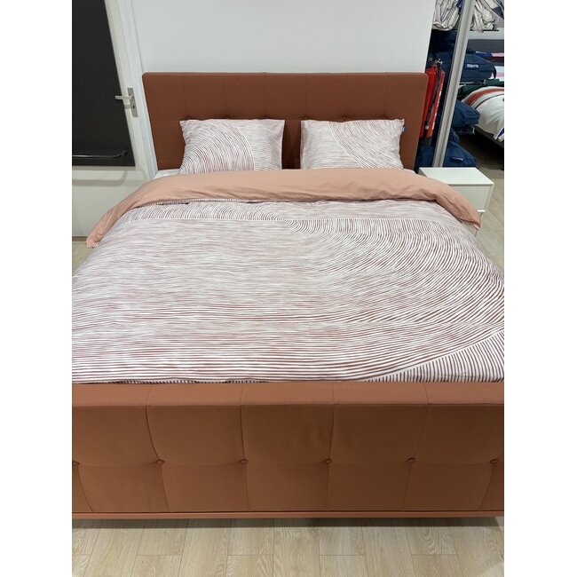 Auping boxspring Criade rood 180x210 Showmodel