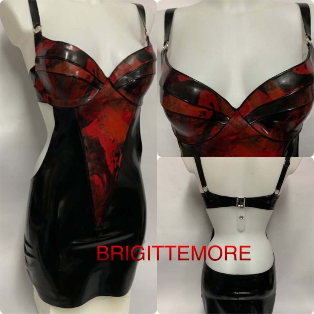 Lovely Latex by Brigitte More Latex Jurk Zwart Design Rood