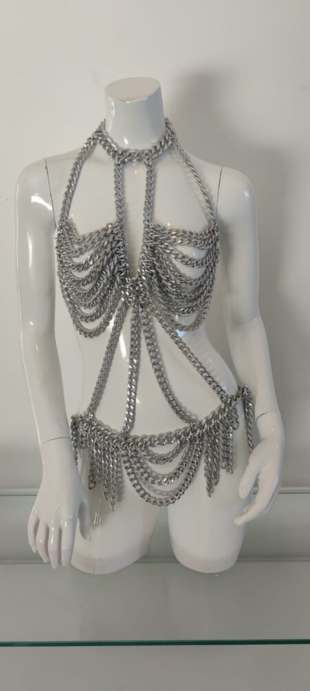 JCHAINES by Jana Campos Jurk Aures