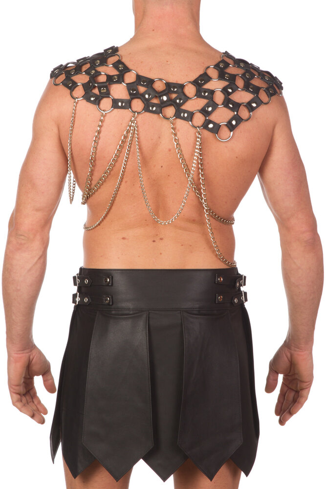 Bizonder Schouderstuk Leer en Kettingen Sch11