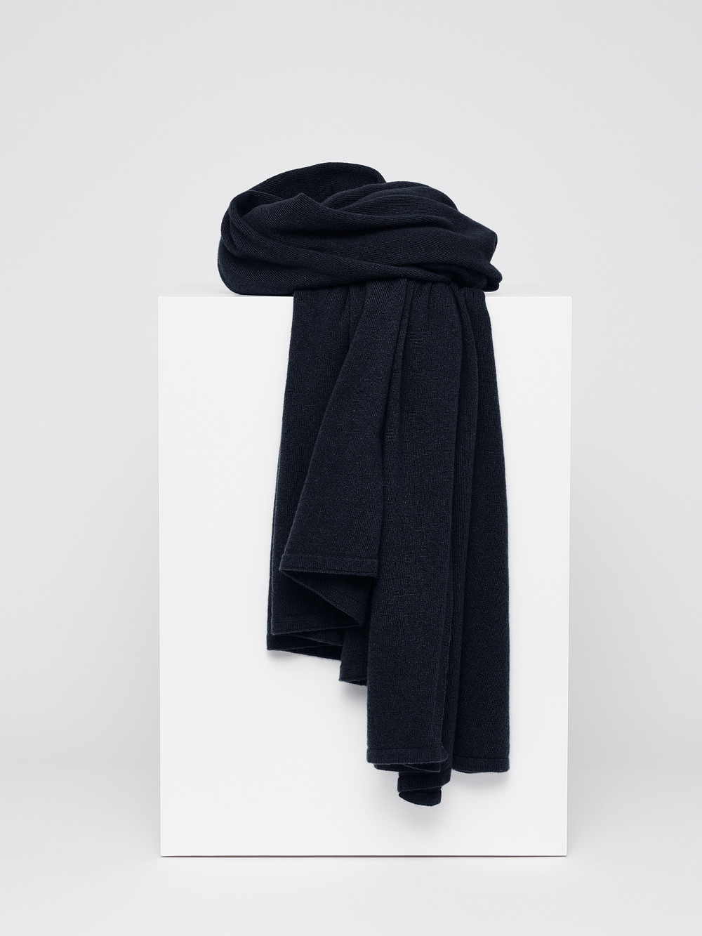 Travel Wrap Cosy Chic Navy Blue
