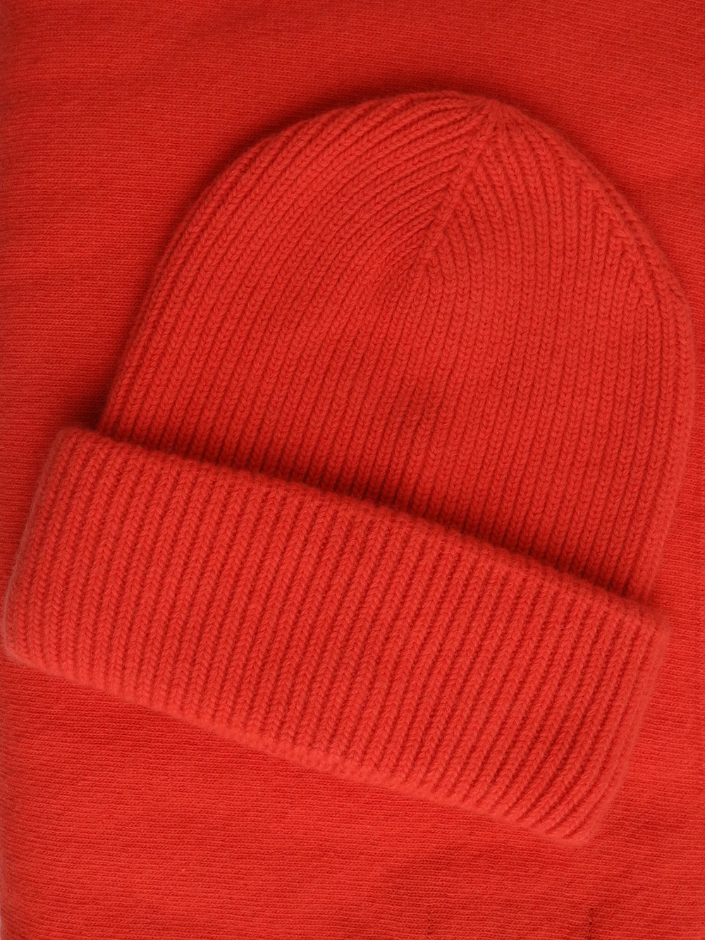 C.O.S.Y by SjaalMania Cosy Beanie Poppy Red