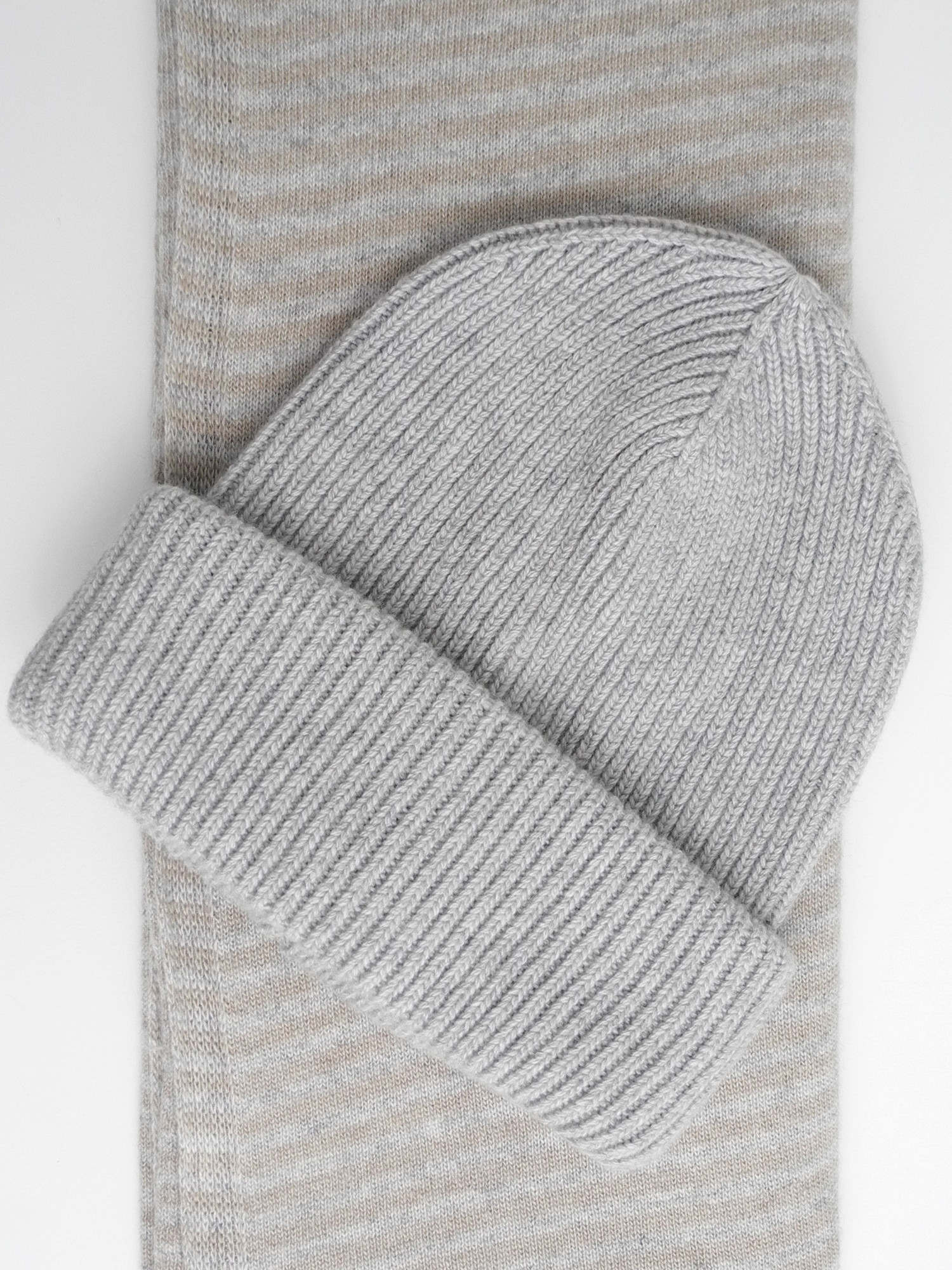 C.O.S.Y by SjaalMania Cosy Beanie Pearl Grey Melee