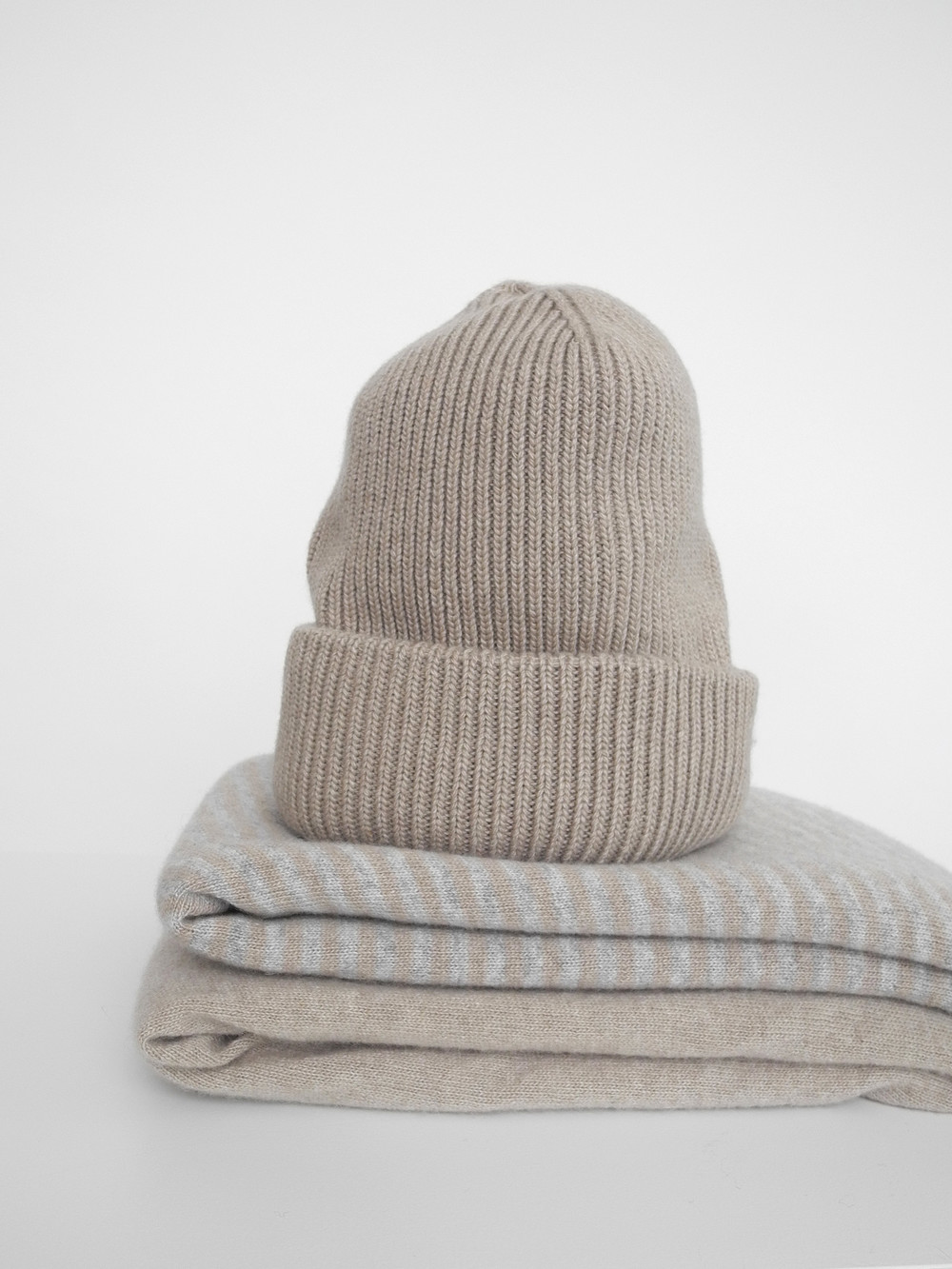 Cosy Beanie Sand Melee