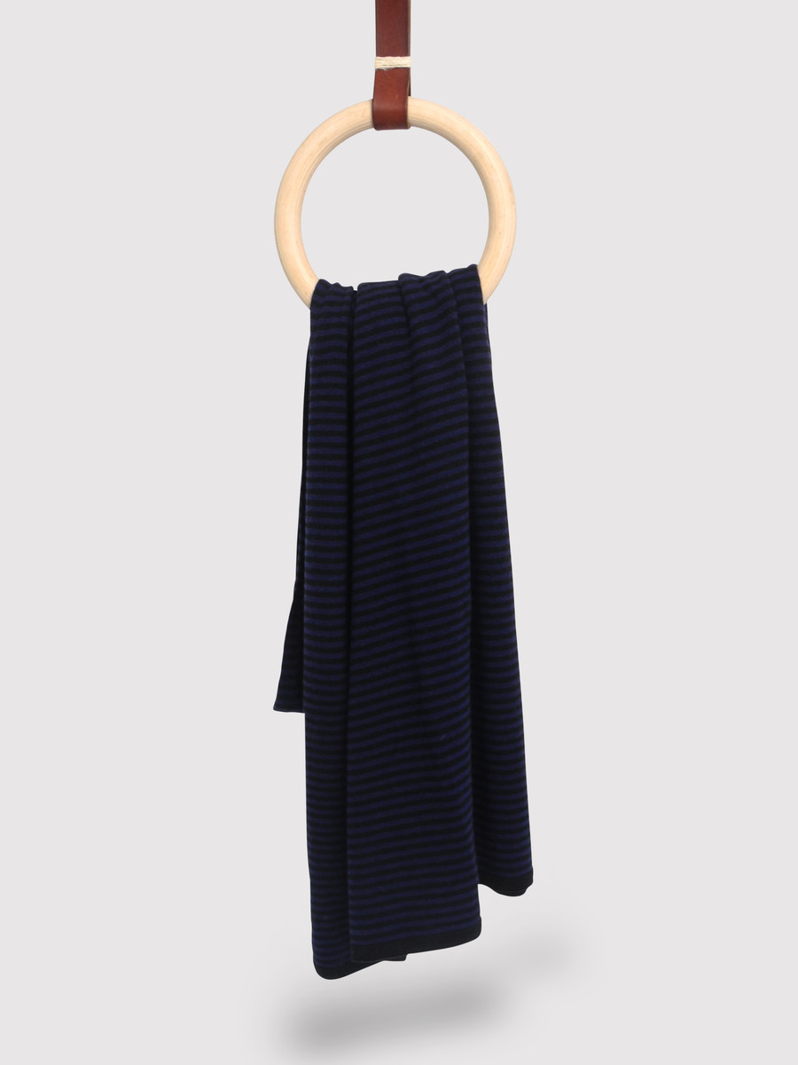 Travel Wrap Cosy Chic Stripes Solid Black / Navy