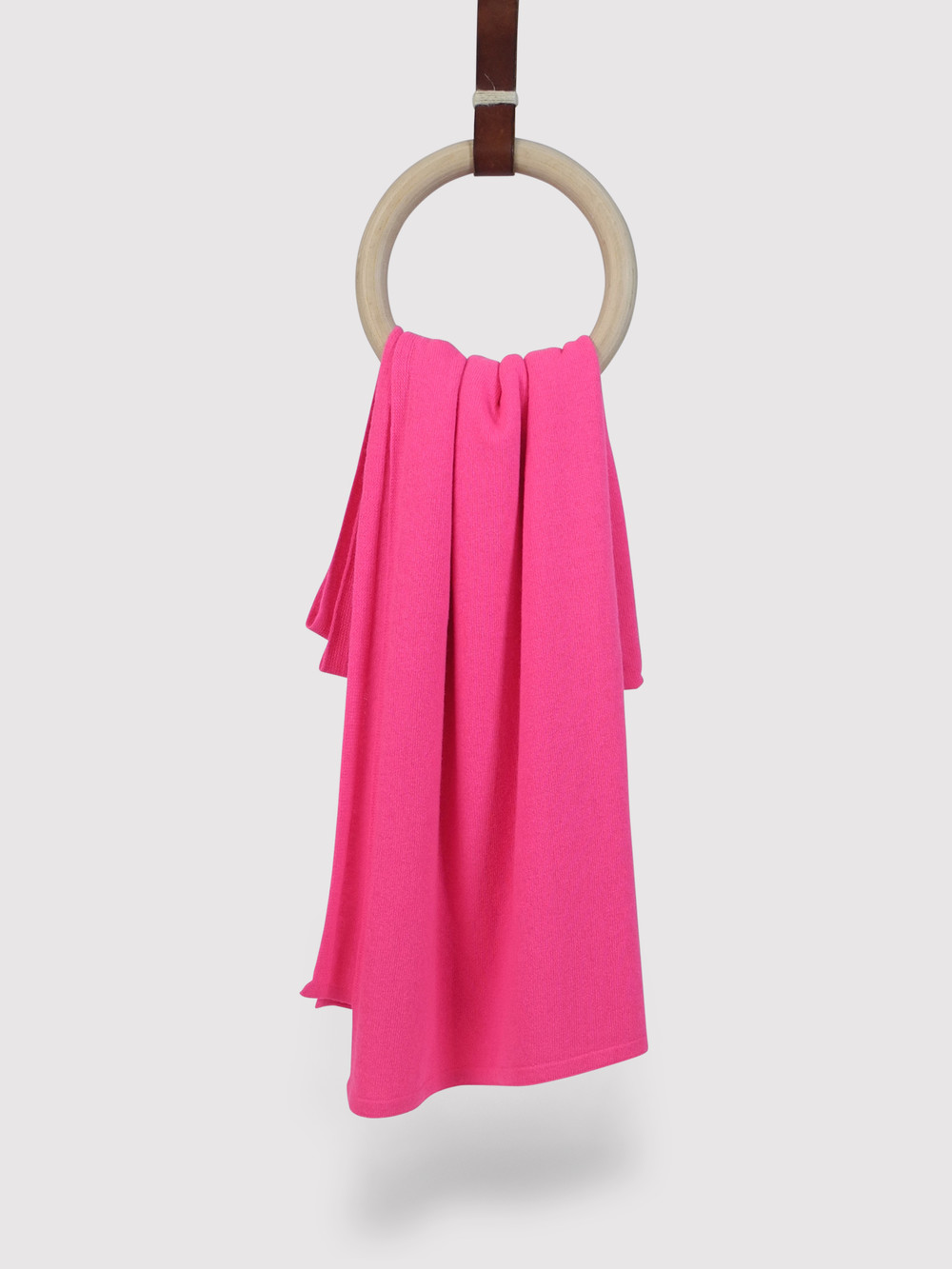 Schal Cosy Short Neon Pink C.O.S.Y by SjaalMania Schal Cosy Short Neon Pink