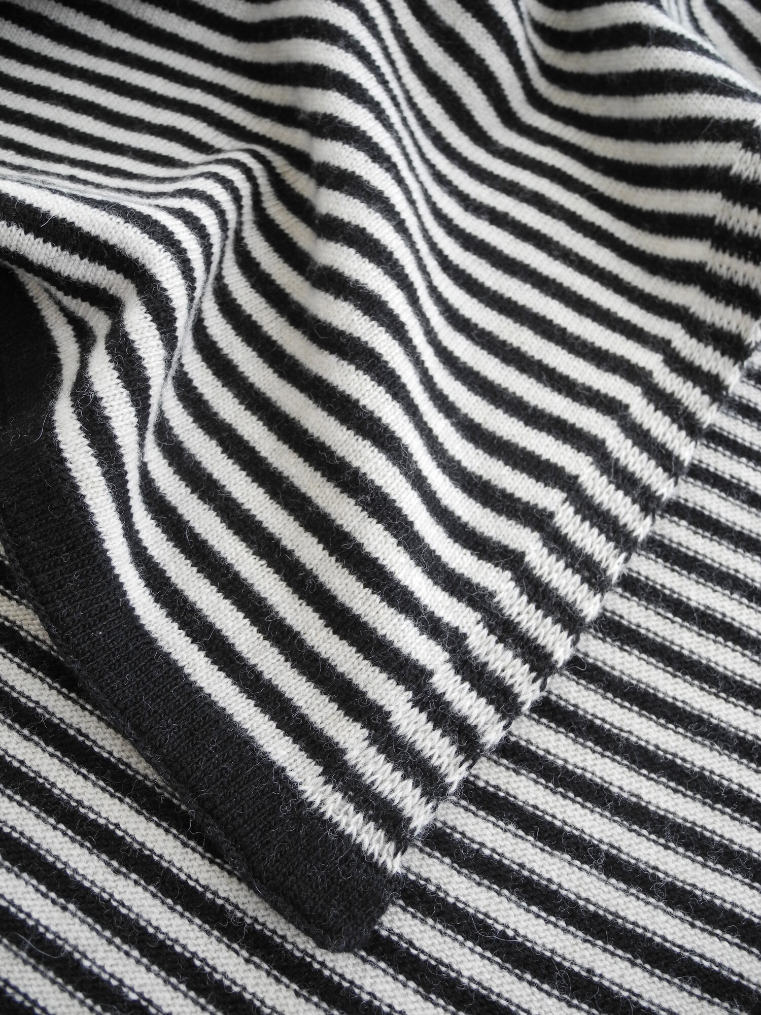 Sjaal Cosy Chic Stripes Solid Black - Light Sand