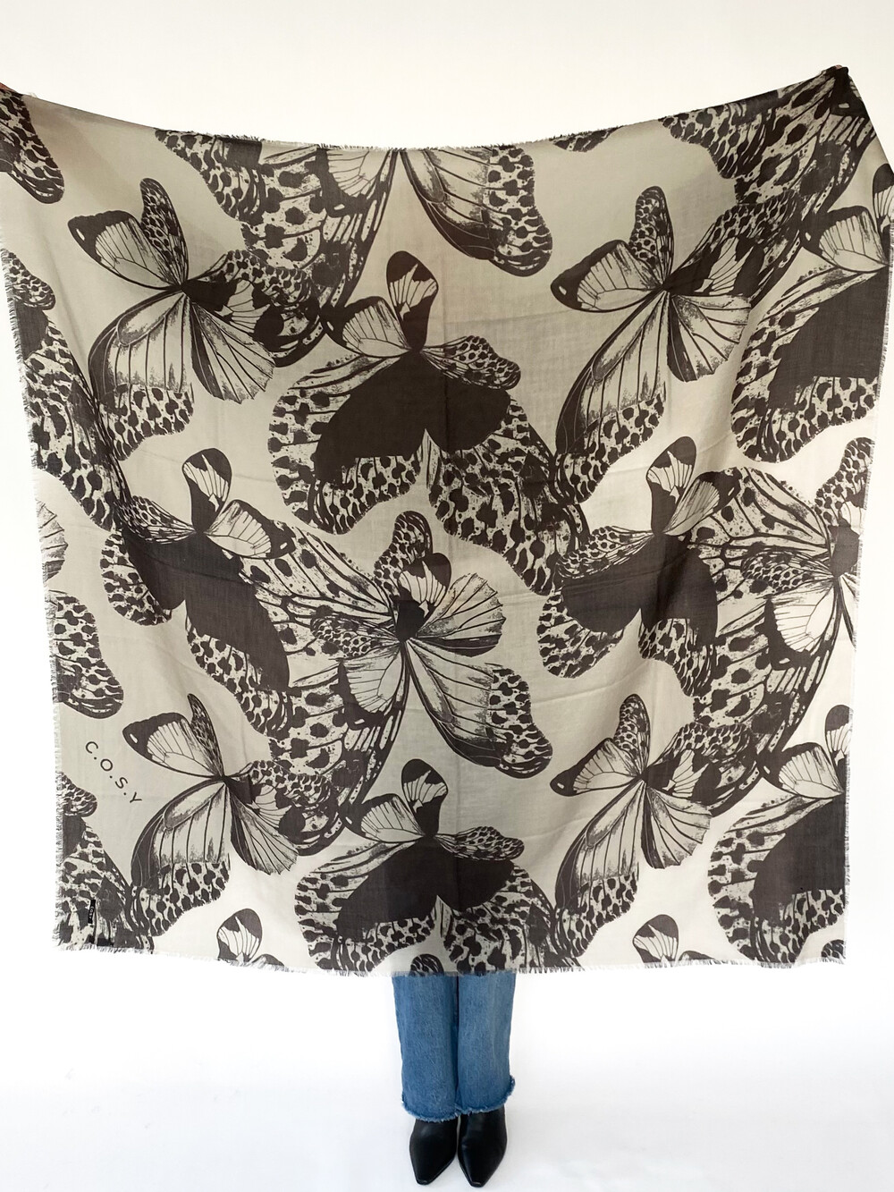 C.O.S.Y by SjaalMania Sjaal 100% Cashmere Butterfly Birch - Solid Black