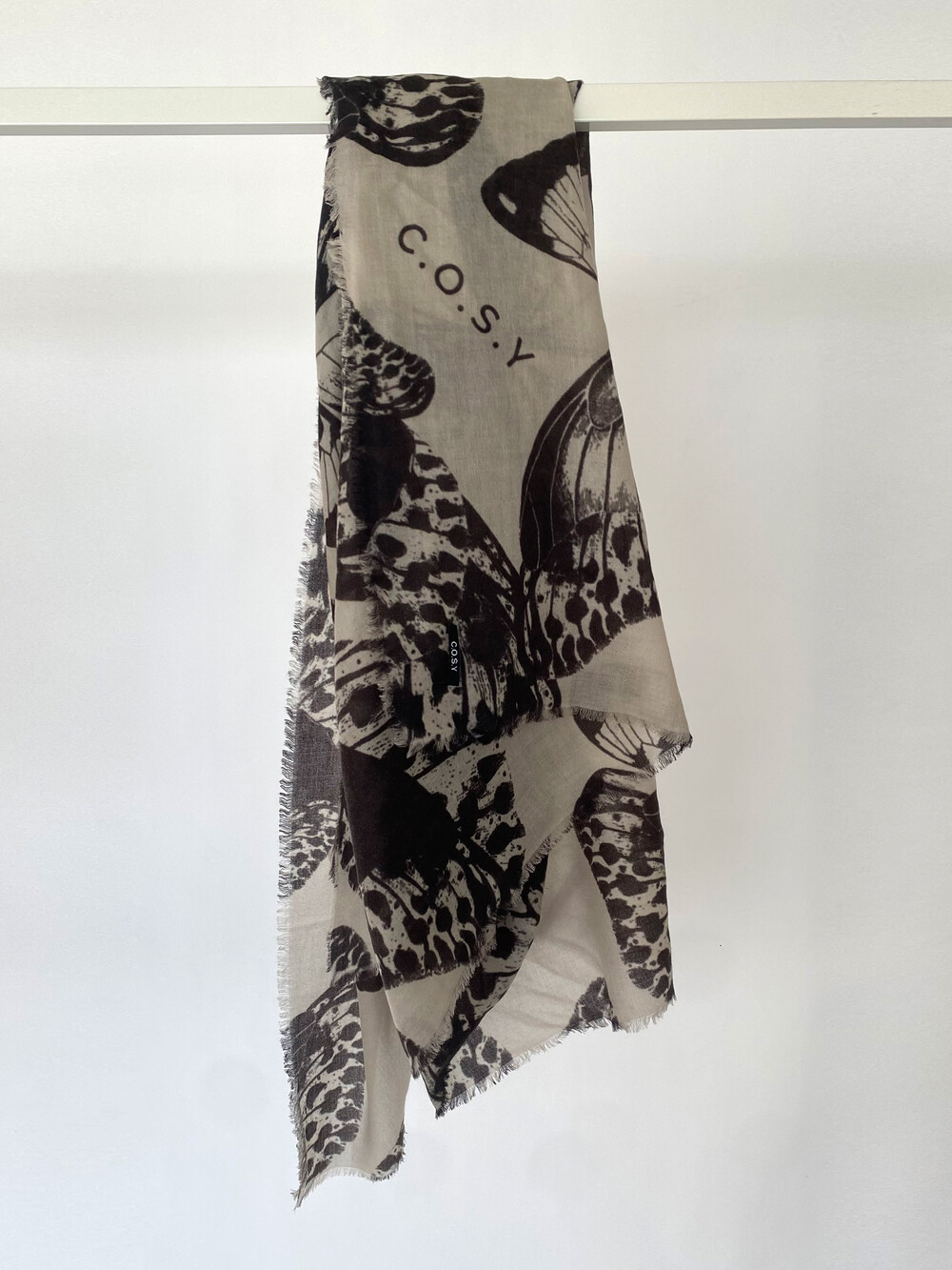 C.O.S.Y by SjaalMania Scarf 100% Cashmere Butterfly Birch - Solid Black