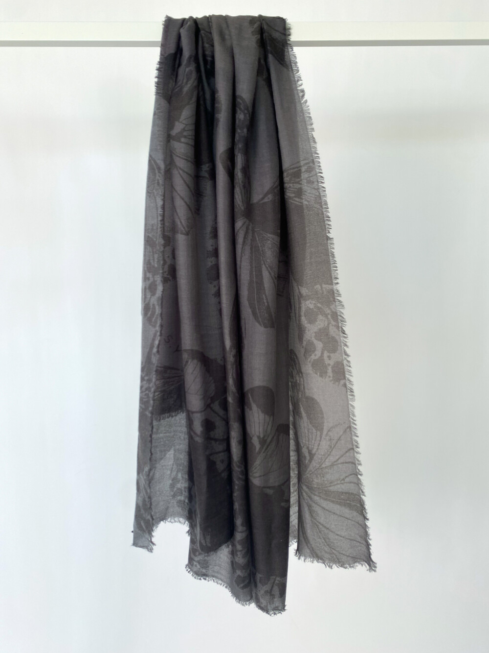 C.O.S.Y by SjaalMania Scarf 100% Cashmere Butterfly Neutral Grey - Solid Black