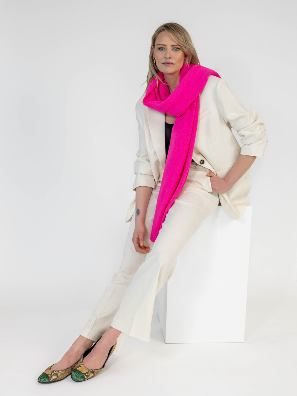 C.O.S.Y by SjaalMania Sjaal Cosy Chic Neon Pink