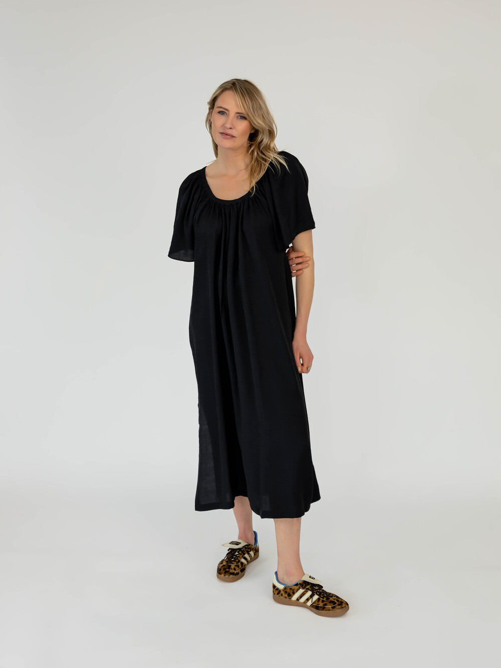 Off-Shoulder-Kleid Solid Black