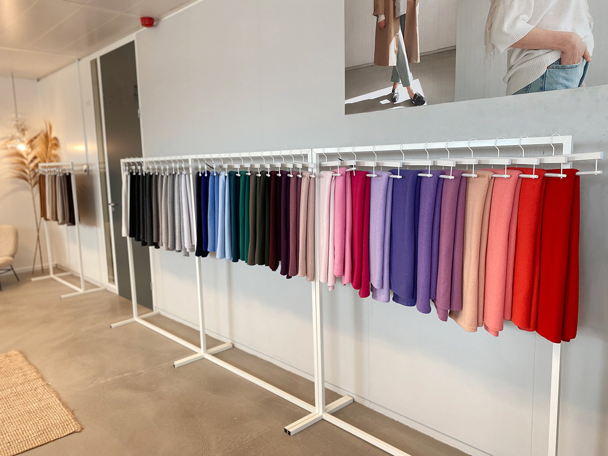 SHOWROOM SCARF MANIA AMSTERDAM