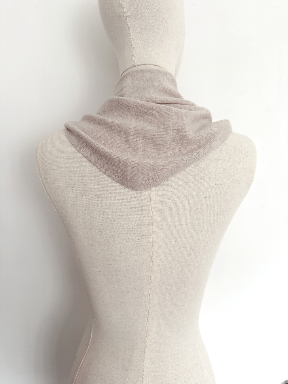 Scarf Cosy Triangle Small Oatmeal