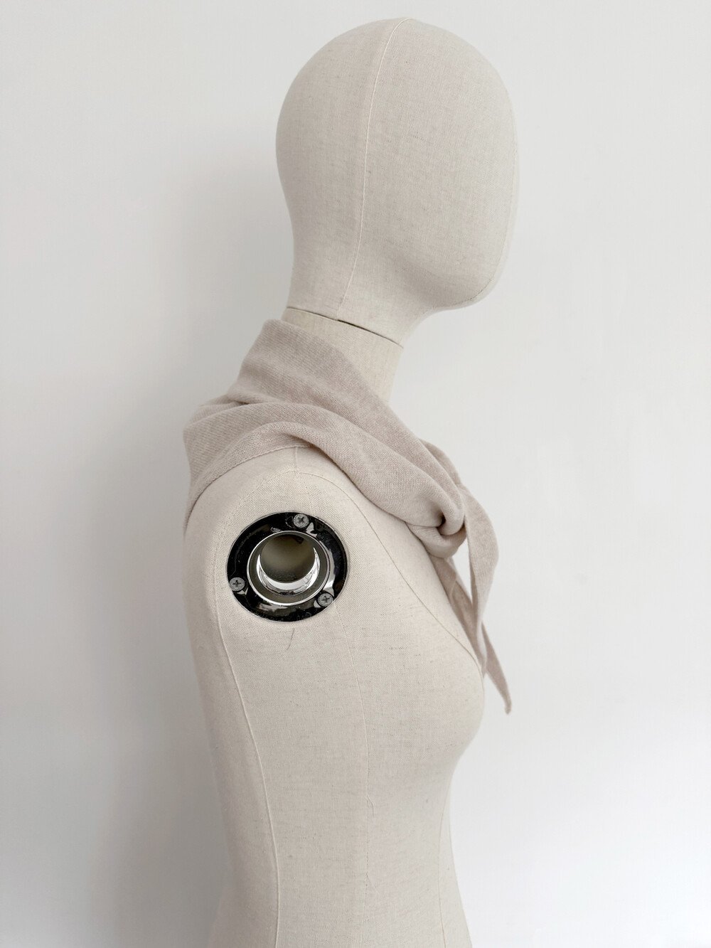 C.O.S.Y by SjaalMania Sjaal Cosy Triangle Oatmeal
