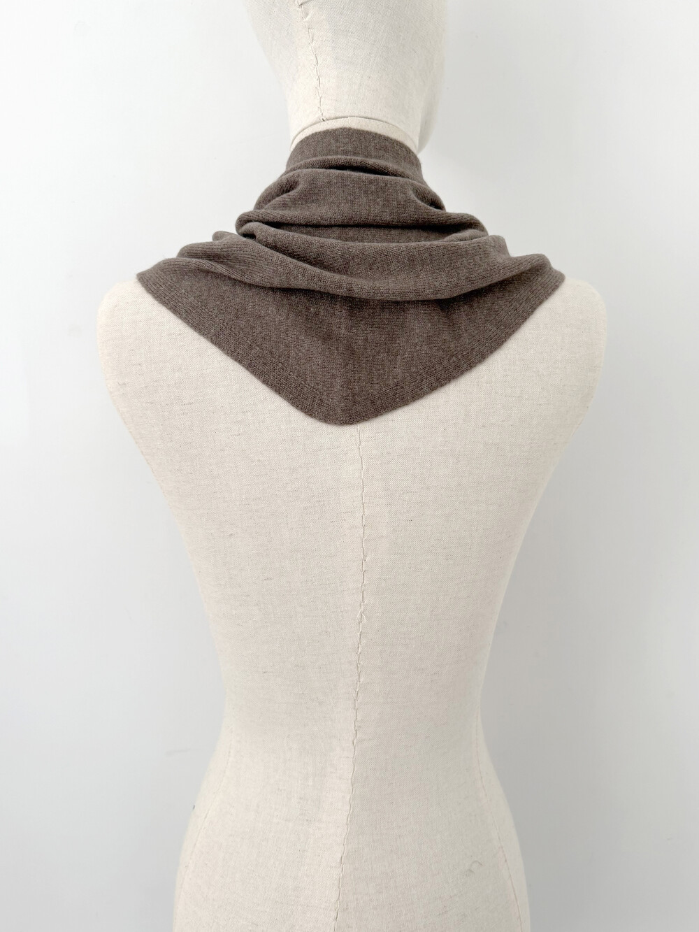 Scarf Cosy Triangle Dark Brown