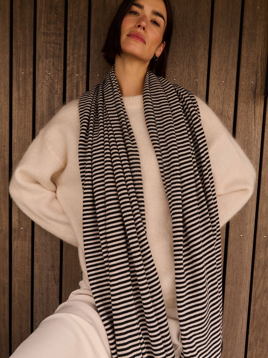C.O.S.Y by SjaalMania Sjaal Cosy Chic Stripes Solid Black - Light Sand