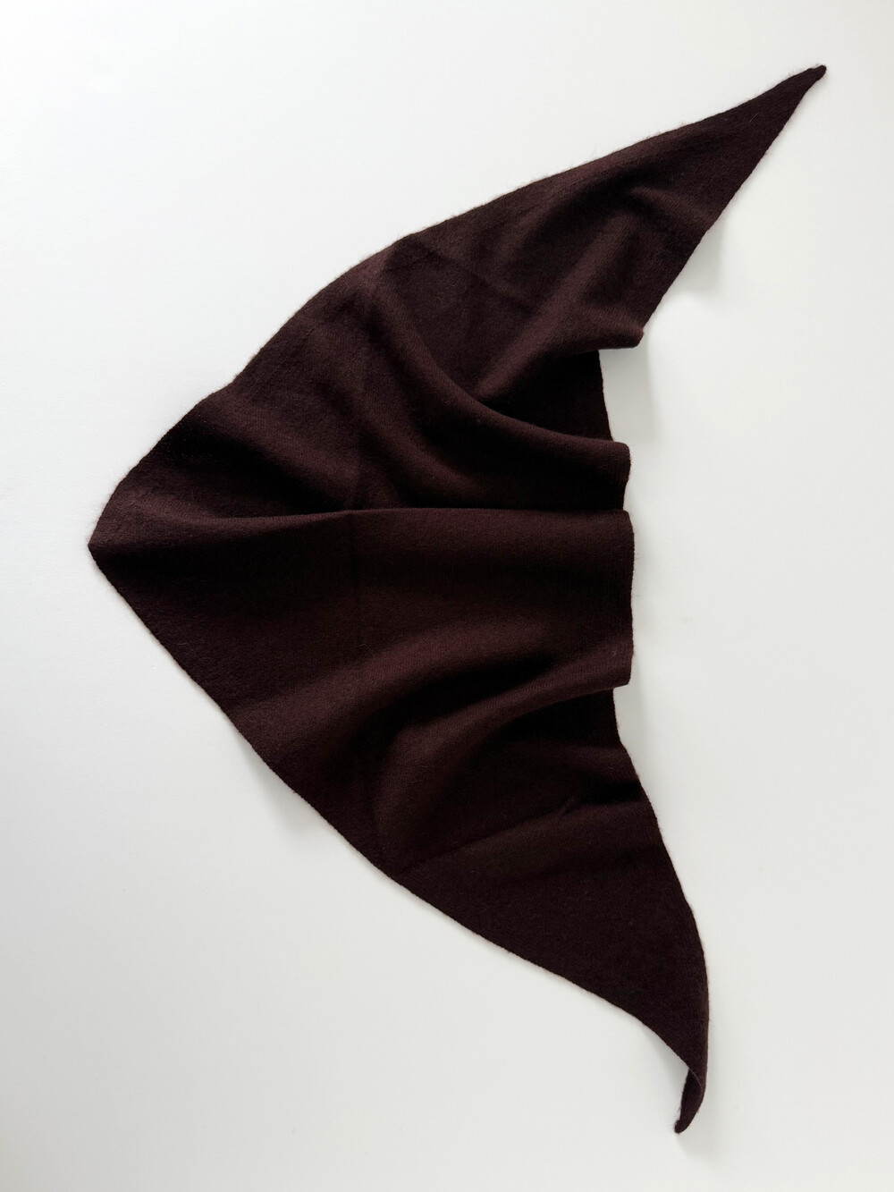 C.O.S.Y by SjaalMania Sjaal Cosy Triangle Hickory
