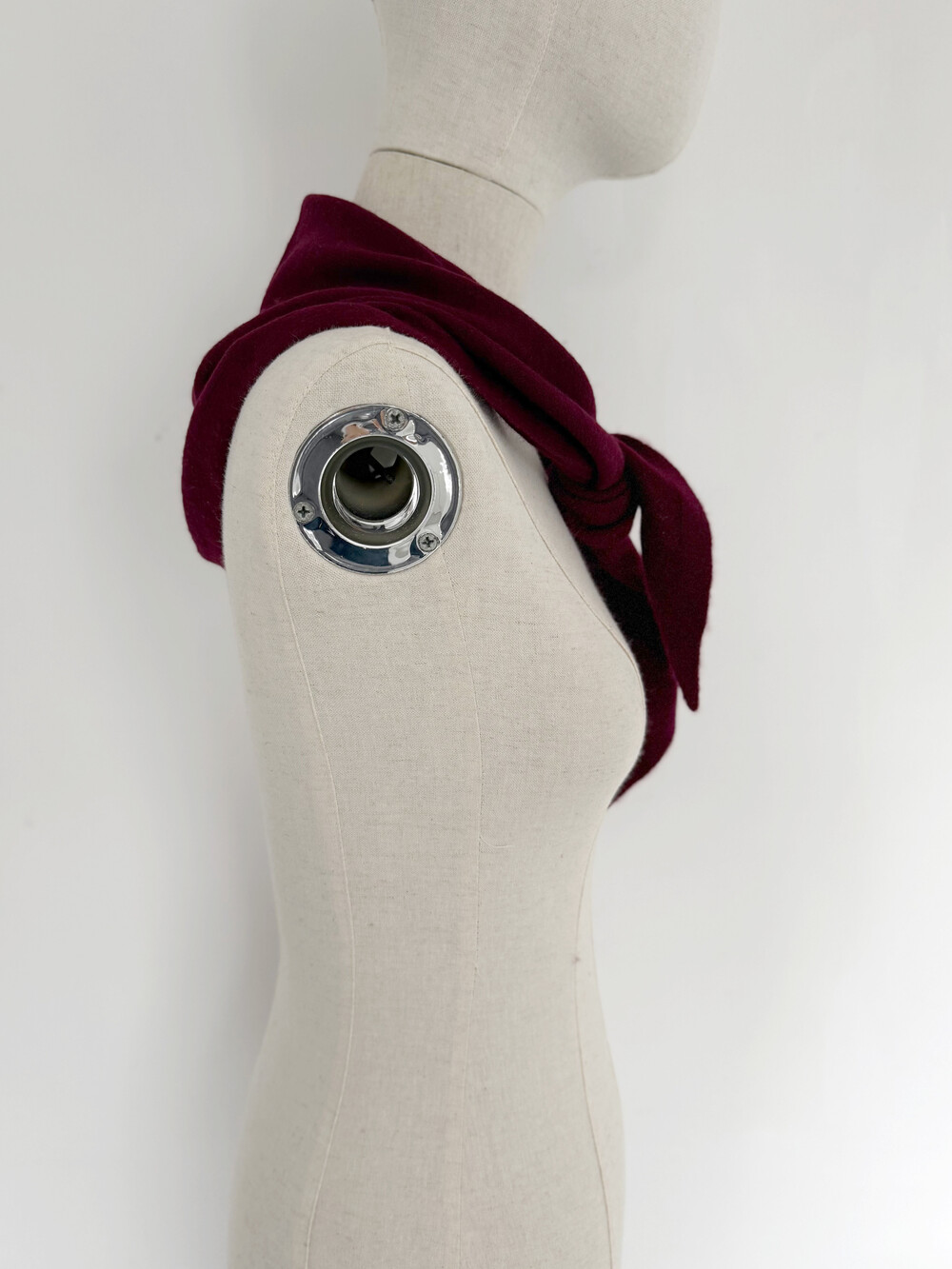 Scarf Cosy Triangle Small Rouge Noir