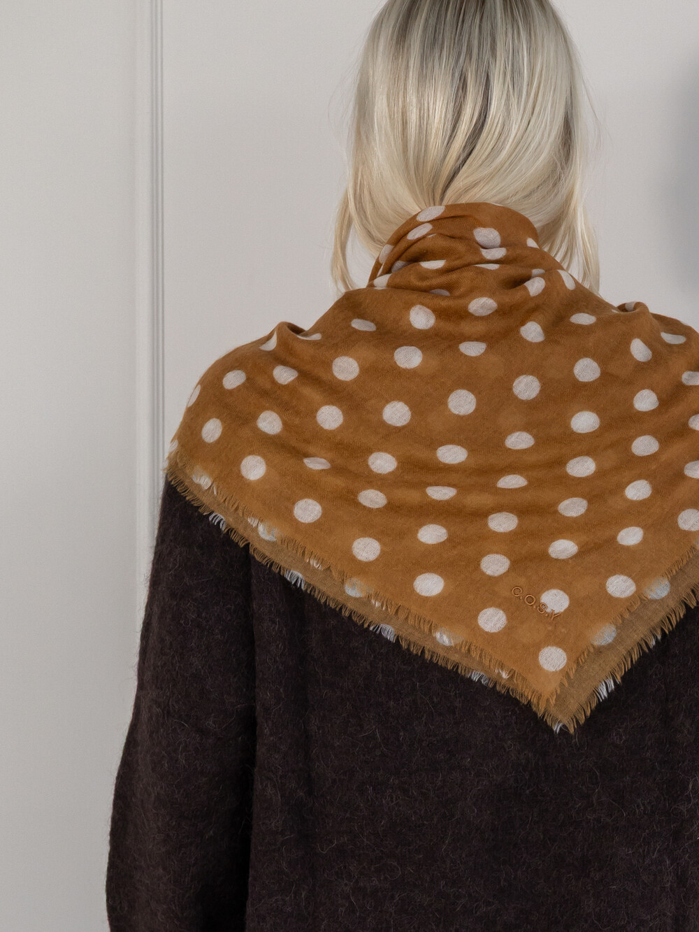 Scarf Cosy 100% cashmere Dots Biscuit C.O.S.Y by SjaalMania Scarf Cosy 100% cashmere Dots Biscuit