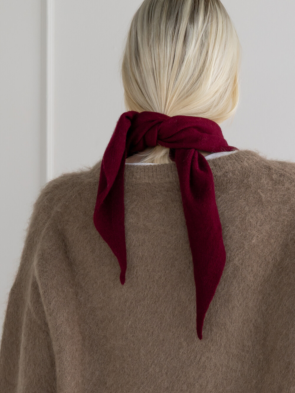 Scarf Cosy Triangle Small Rouge Noir