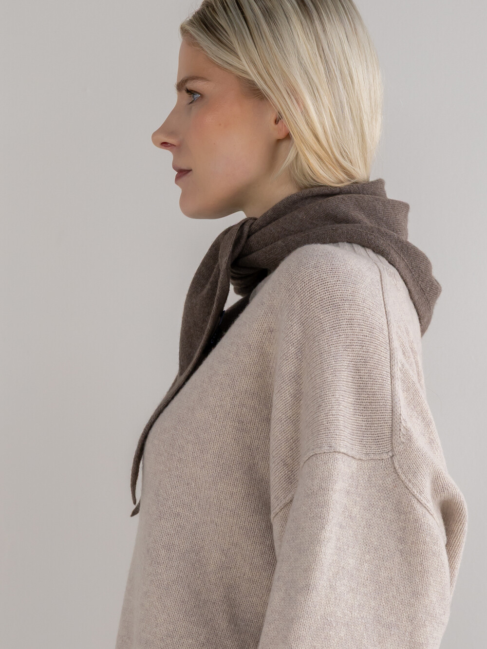 Sjaal Cosy Triangle Small Dark Brown