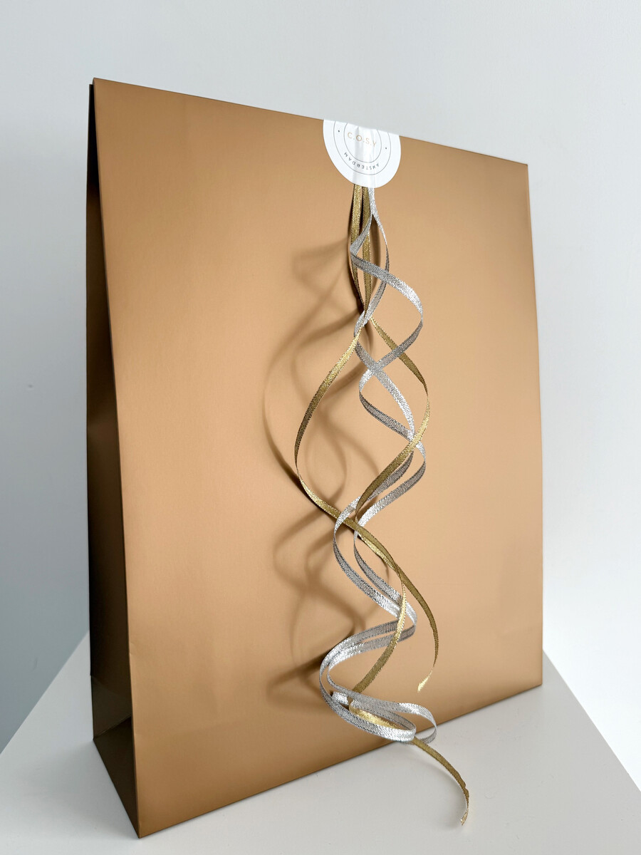 C.O.S.Y by SjaalMania Geschenktüte Gold