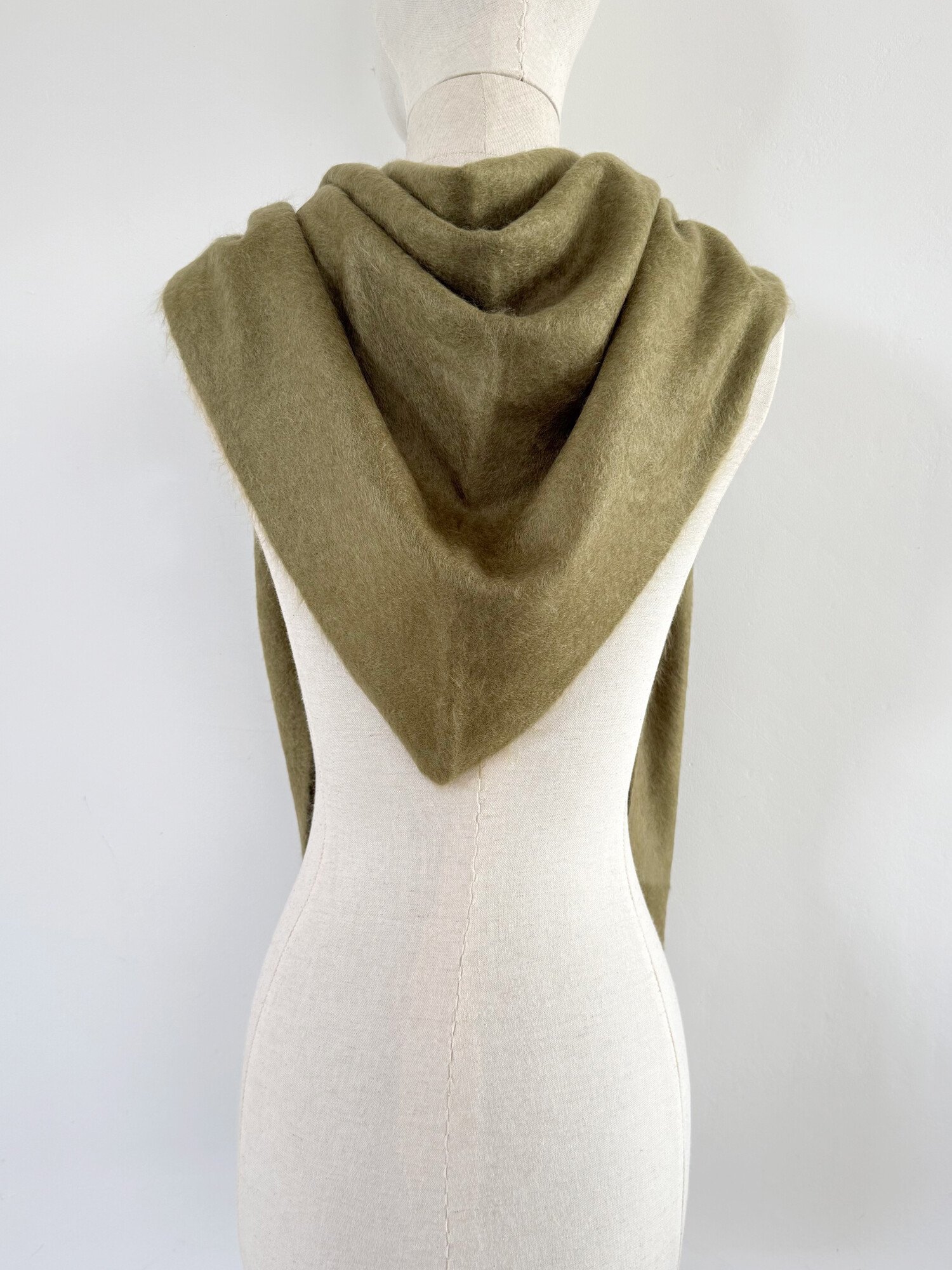 C.O.S.Y Cosy Triangle 100% Brushed Cashmere Forest