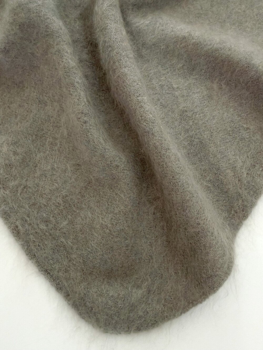 C.O.S.Y Cosy Triangle 100% Brushed Cashmere Olive
