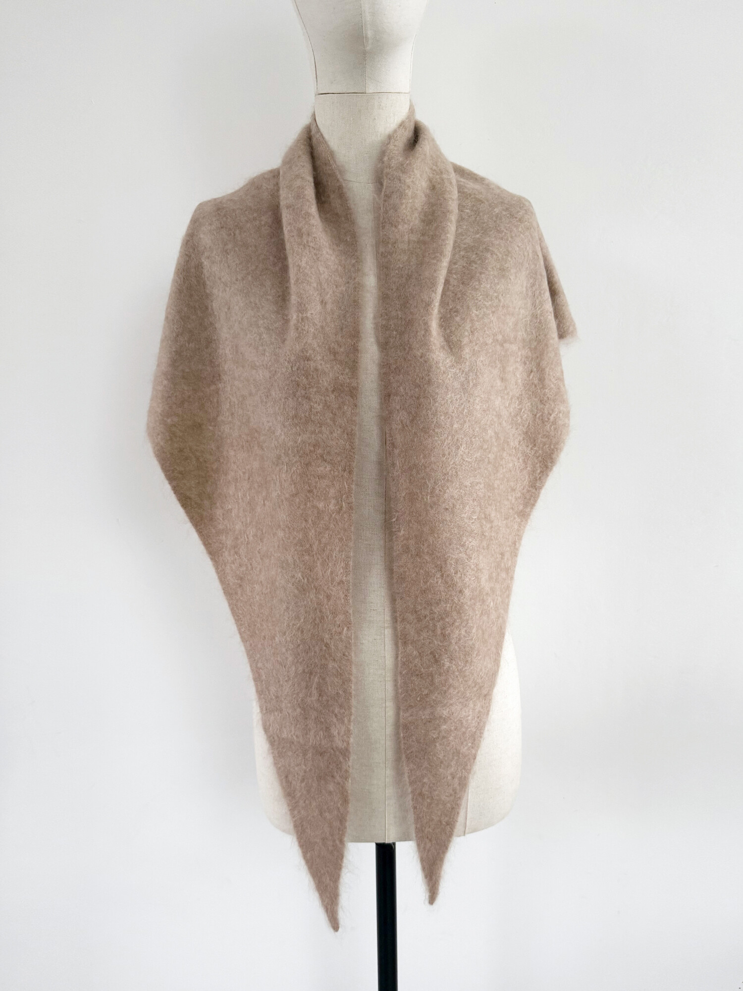 C.O.S.Y Cosy Triangle 100% Brushed Cashmere Autumn