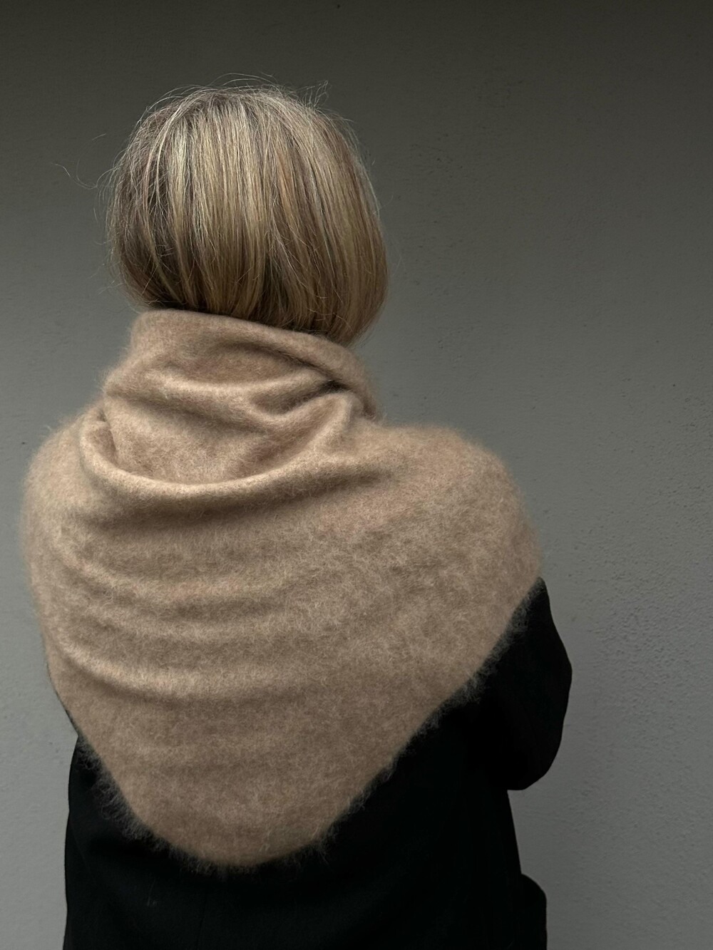 Cosy Triangle 100% Brushed Cashmere Autumn