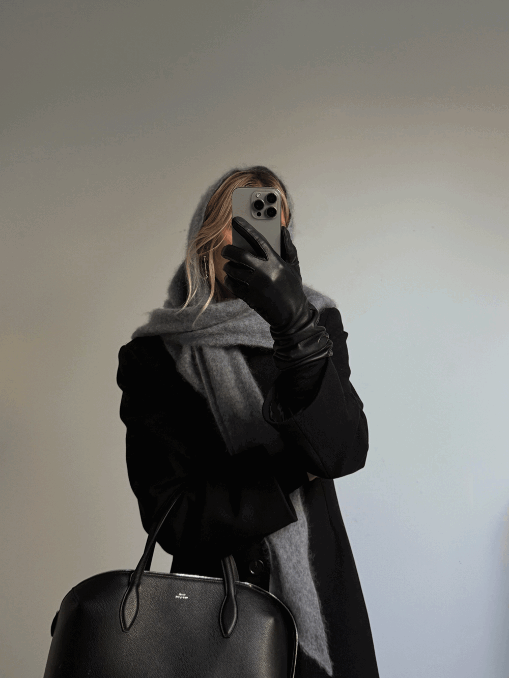 Cosy Triangle 100% Brushed Cashmere Feather