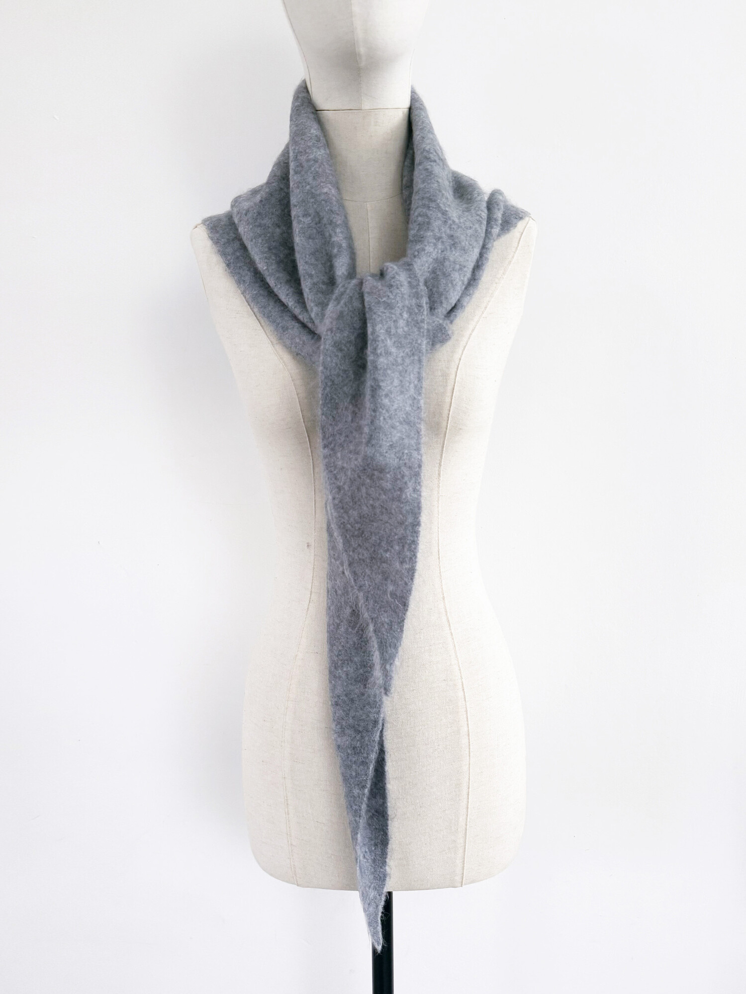 Cosy Triangle 100% Brushed Cashmere Feather