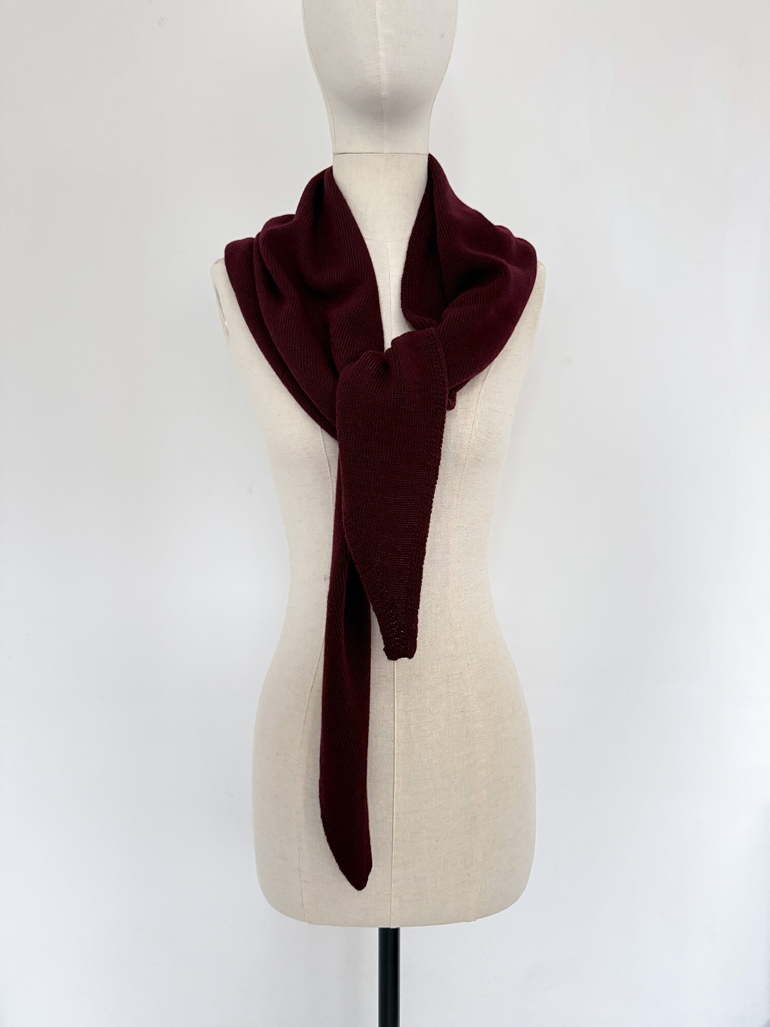 Cosy Chic Triangle Dark Burgundy