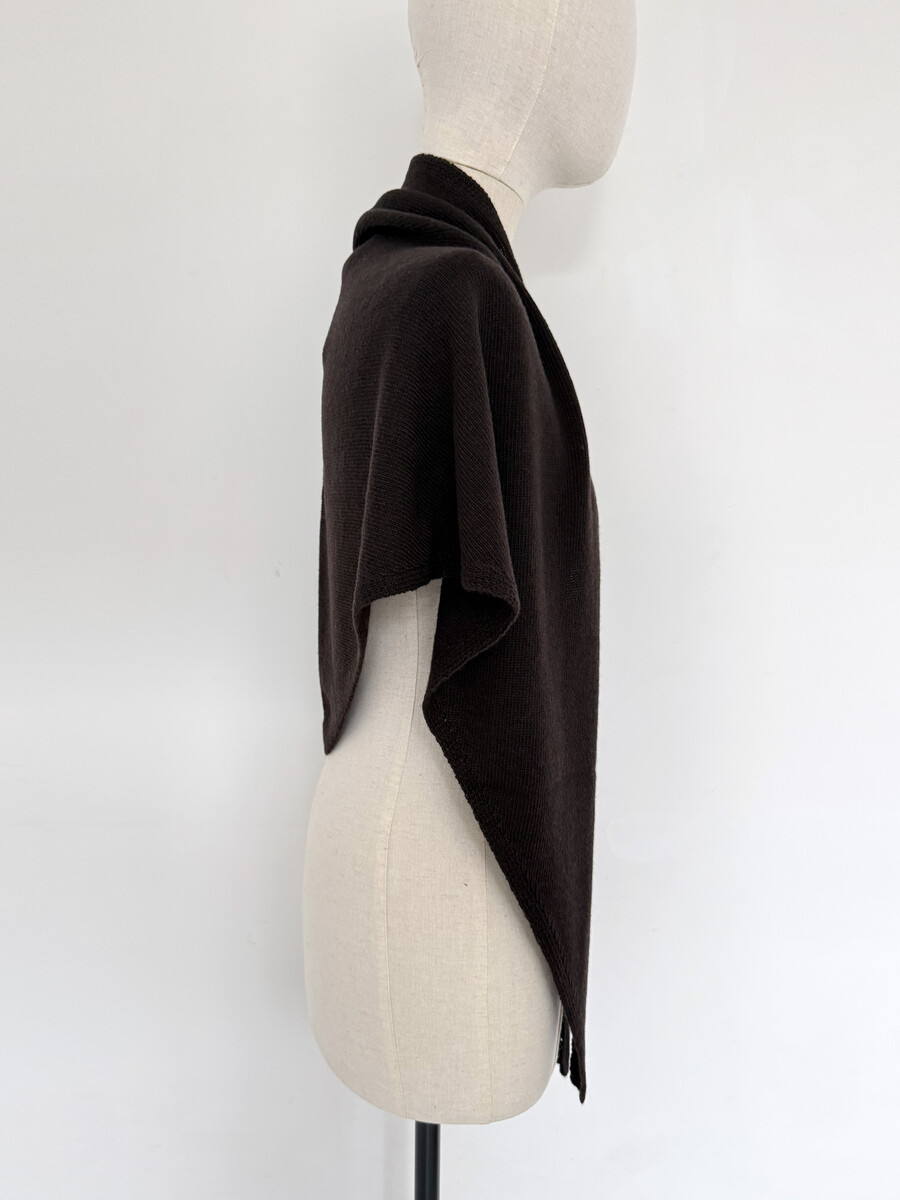 Cosy Chic Triangle Dark Brown