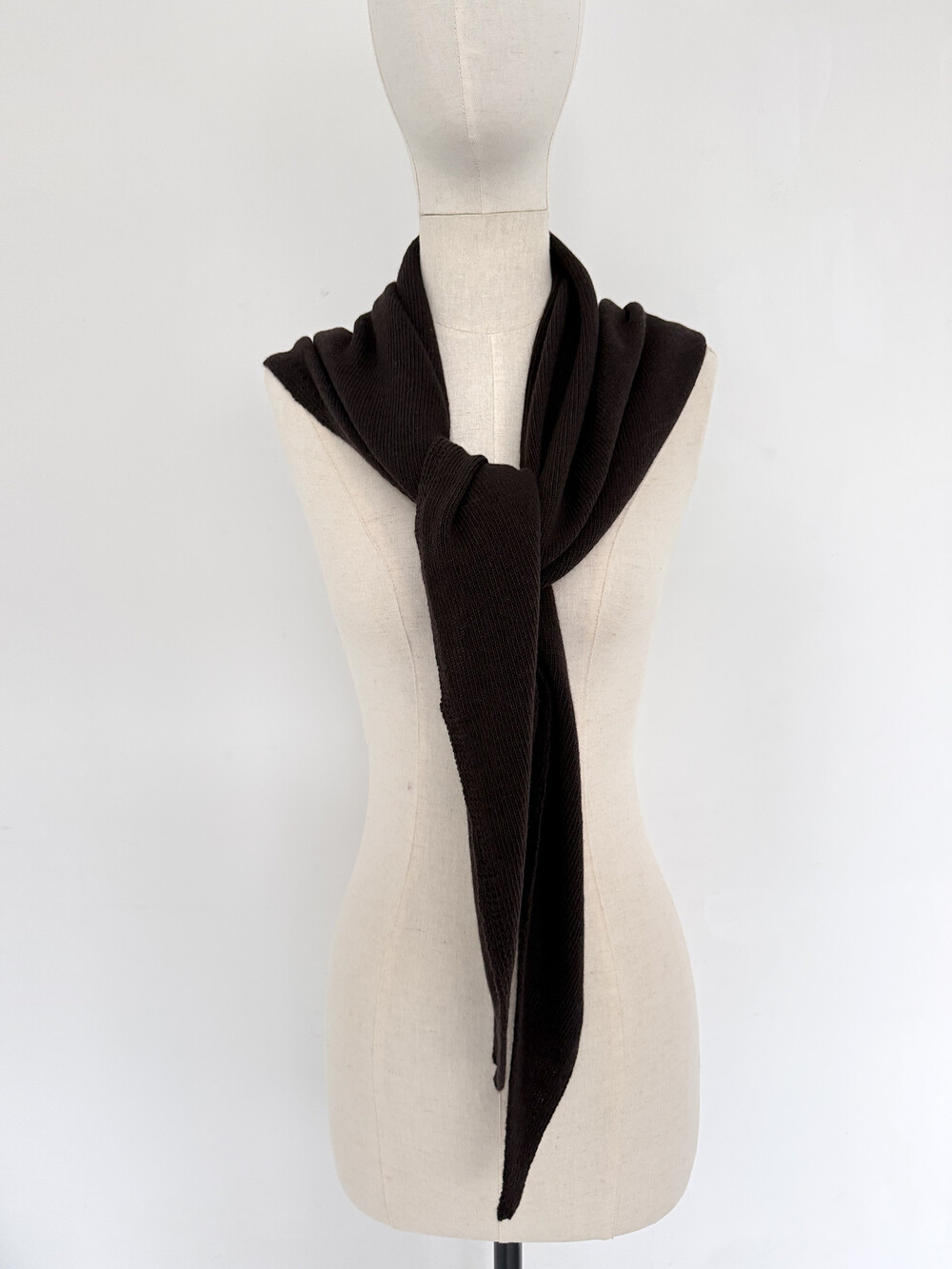 Cosy Chic Triangle Dark Brown