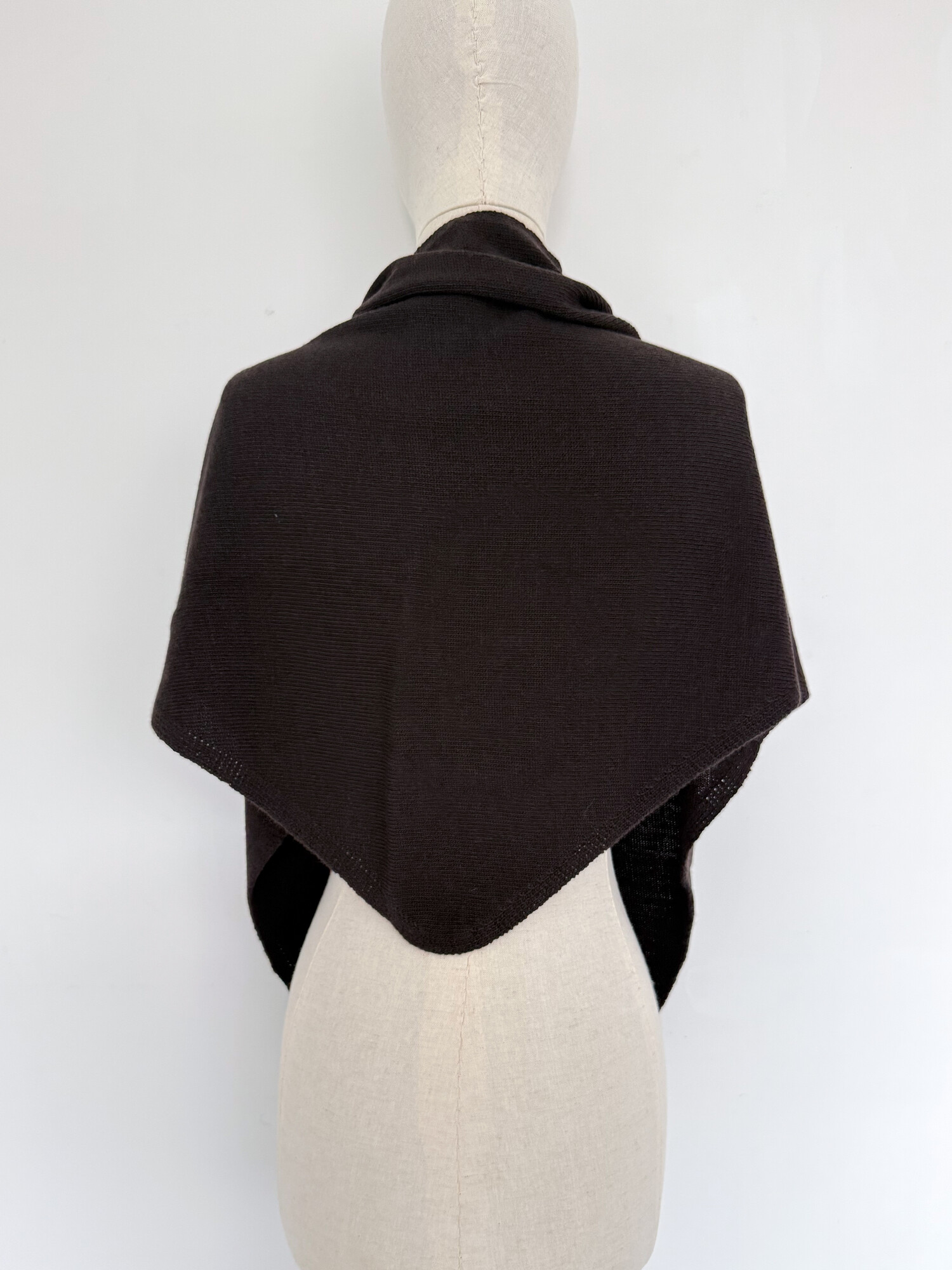 Cosy Chic Triangle Dark Brown